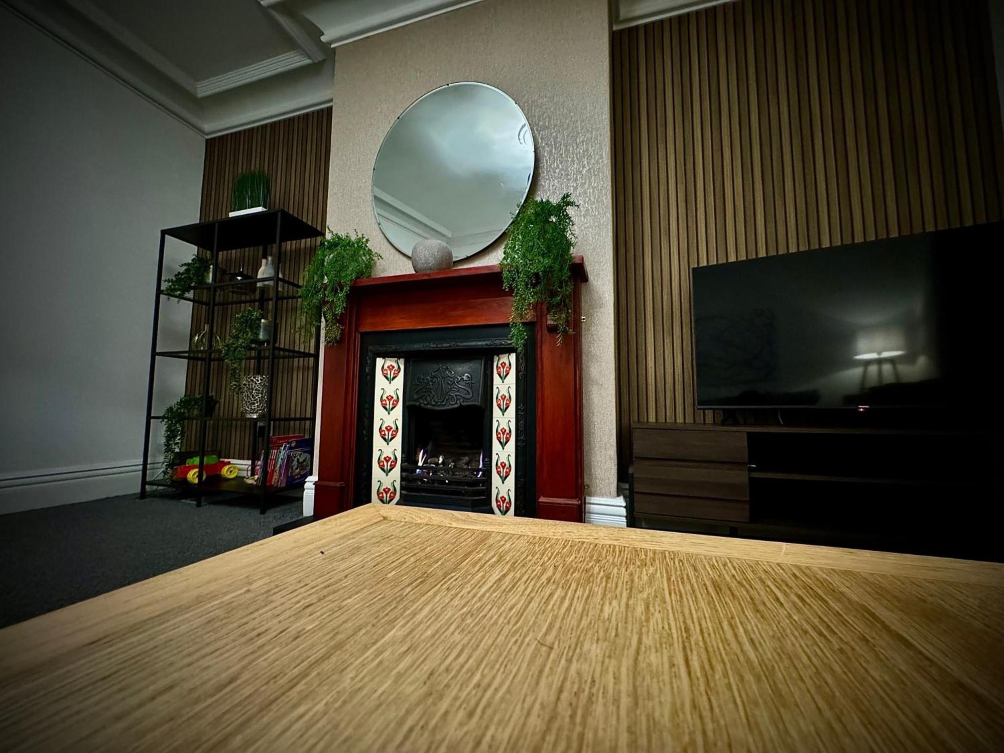 Villa Sleeps10-Parking-Garden-Hottub-Petfriendly Blackpool Exterior foto