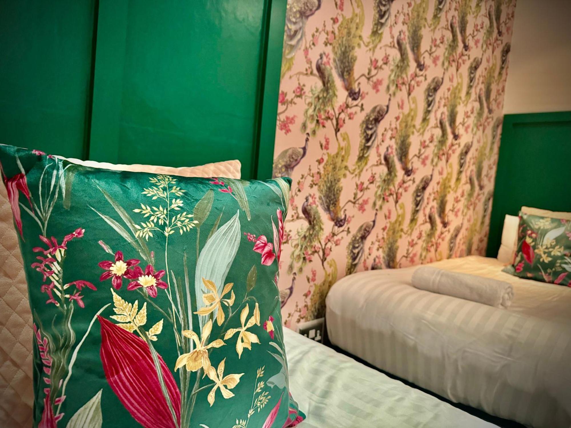 Villa Sleeps10-Parking-Garden-Hottub-Petfriendly Blackpool Exterior foto